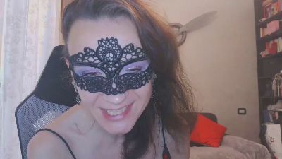 TinyWife — Cam4 stream photo (Mar 2026)