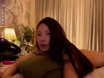 9567gigi — modelo de webcam en línea en chaturbate