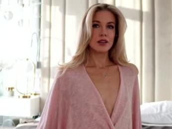 krissone — modelo de webcam en línea en chaturbate