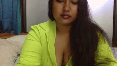 ChyaraMia — modelo de webcam en línea en cam4