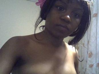 GoldenGoddess1 — Bongacams stream photo (Feb 2026)