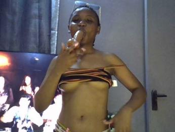 GoldenGoddess1 — Bongacams stream photo (Mar 2026)