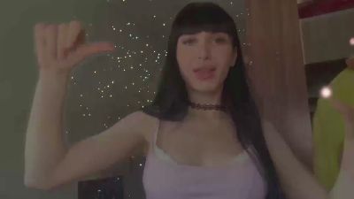 AnnelieseLaino — Cam4 stream photo (May 2026)