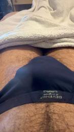 Aleale2587 — Cam4 stream photo (Feb 2026)