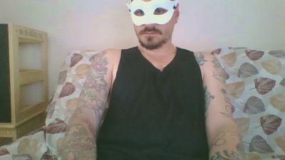 magica1990 — Cam4 stream photo (Jun 2026)
