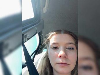 HushedHaze — modelo de webcam en línea en bongacams