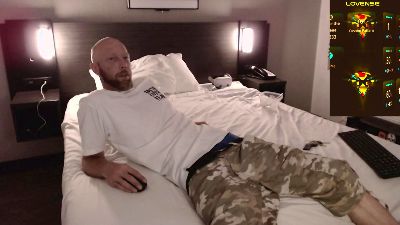 Srfuxalot — Cam4 stream photo (Aug 2026)