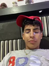 Dusty_guxs — Stripchat stream photo (Aug 2026)