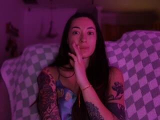 Daisy Luu — flirt4free