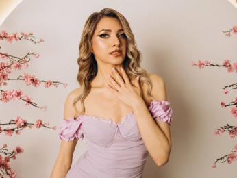 IrisLayne — Livejasmin stream photo (Jun 2025)