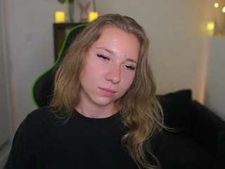 vivienvance18 — Camsoda stream photo (May 2026)