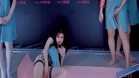 YN9200 — Stripchat stream photo (Oct 2025)