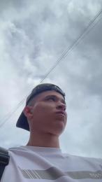 Outdoorsd — modelo de webcam en línea en cam4