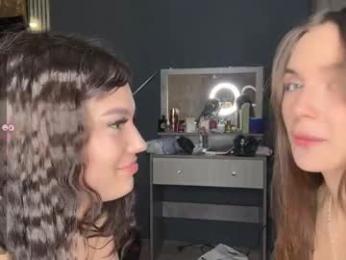 veluxe — Chaturbate stream photo (Apr 2026)