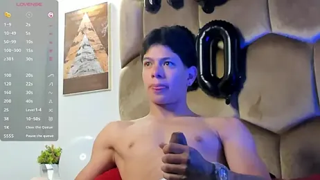TonyPetrovjs — modelo de webcam en línea en stripchat