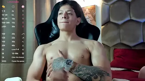 TonyPetrovjs — modelo de webcam en línea en stripchat