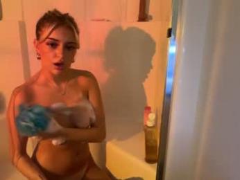 ava_synn — modelo de webcam en línea en chaturbate