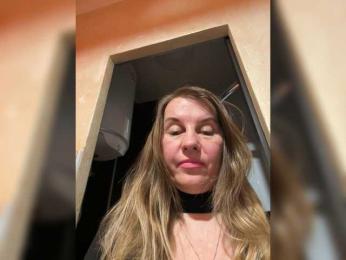 SweetMarina543 — modelo de webcam en línea en bongacams