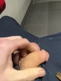 66Retro99 — modelo de webcam en línea en stripchat