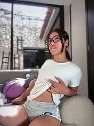 KellyOlsenbe — Stripchat stream photo (May 2026)