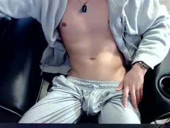 skrogdog — modelo de webcam en línea en chaturbate