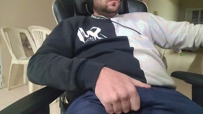 nicopijudo1 — Cam4 stream photo (May 2026)