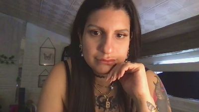BarbieDivina — modelo de webcam en línea en cam4
