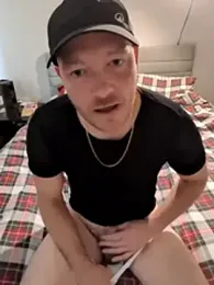 Straight_GuyUK — Stripchat stream photo (Jun 2026)