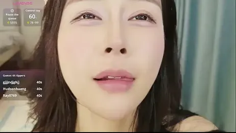 yiyi_3523 — Stripchat profile photo