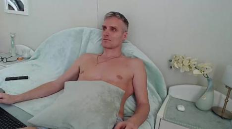 StrongBill — Stripchat stream photo (Apr 2023)