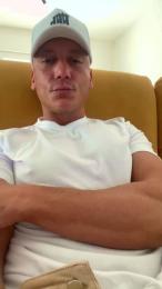 davidlove982 — Cam4 stream photo (Apr 2026)