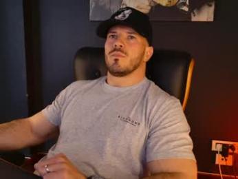 angeloeric — Chaturbate stream photo (Apr 2026)