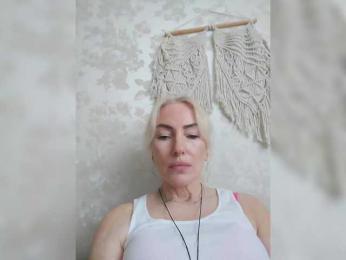 White00Pearl — Bongacams stream photo (May 2026)