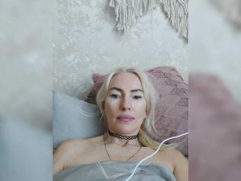 White00Pearl — Bongacams stream photo (May 2026)