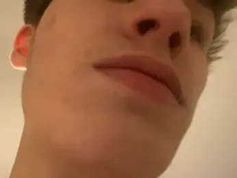 yourwhiteboy1 — Stripchat stream photo (Mar 2026)