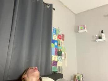 jadeee__ivy — Chaturbate stream photo (Apr 2026)
