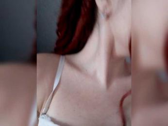 VelvetCrush — modelo de webcam en línea en bongacams