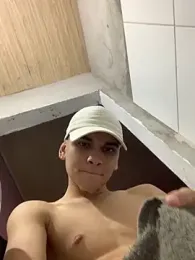 branquinhodelicia — Stripchat stream photo (May 2026)