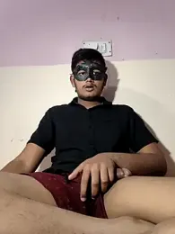 Dusky_Aarav — Stripchat stream photo (Dec 2025)