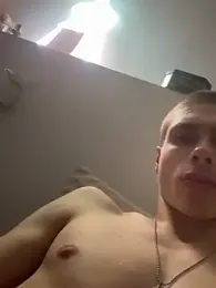 DaddySevenS — modelo de webcam en línea en stripchat