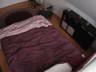 voyeurcam-julmodels-whitebed-2 — modelo de webcam en línea en camsoda