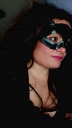 monique97 — Cam4 stream photo (Mar 2026)