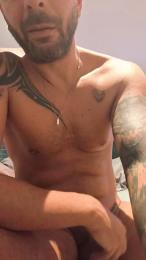 Gr_SexyMan — Cam4 stream photo (Apr 2026)
