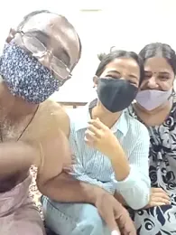 HoneyHush — modelo de webcam en línea en stripchat