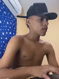 Antonelo_blake — Stripchat stream photo (May 2026)