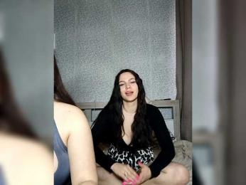 Alica-and-Angelina — modelo de webcam en línea en bongacams