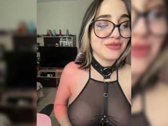 Honey_buns — modelo de webcam en línea en bongacams