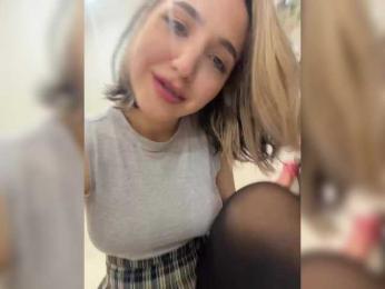 Honey_buns — modelo de webcam en línea en bongacams