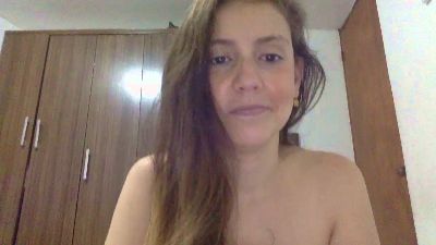 jasminalba — modelo de webcam en línea en cam4