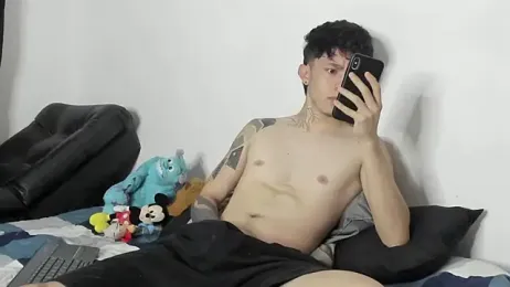 troy_rouge — Stripchat stream photo (Mar 2026)